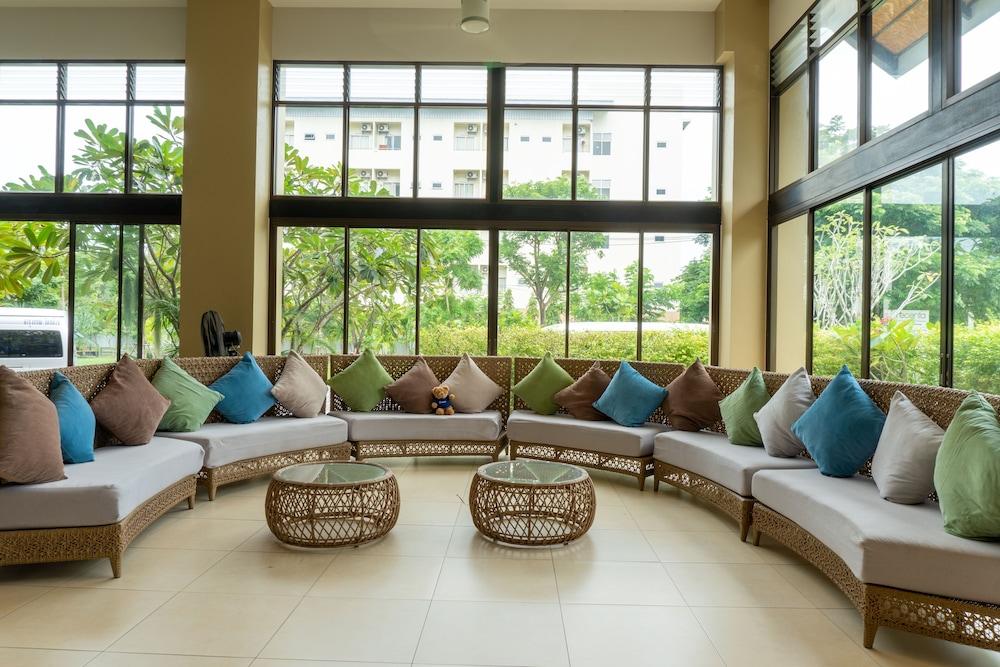 Hotel Recenta Suanluang Phuket