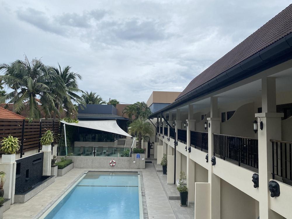 Naiya Buree Boutique Resort Nai Harn
