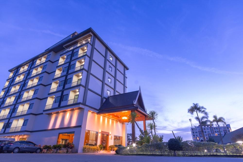 Airport Phuket 4*