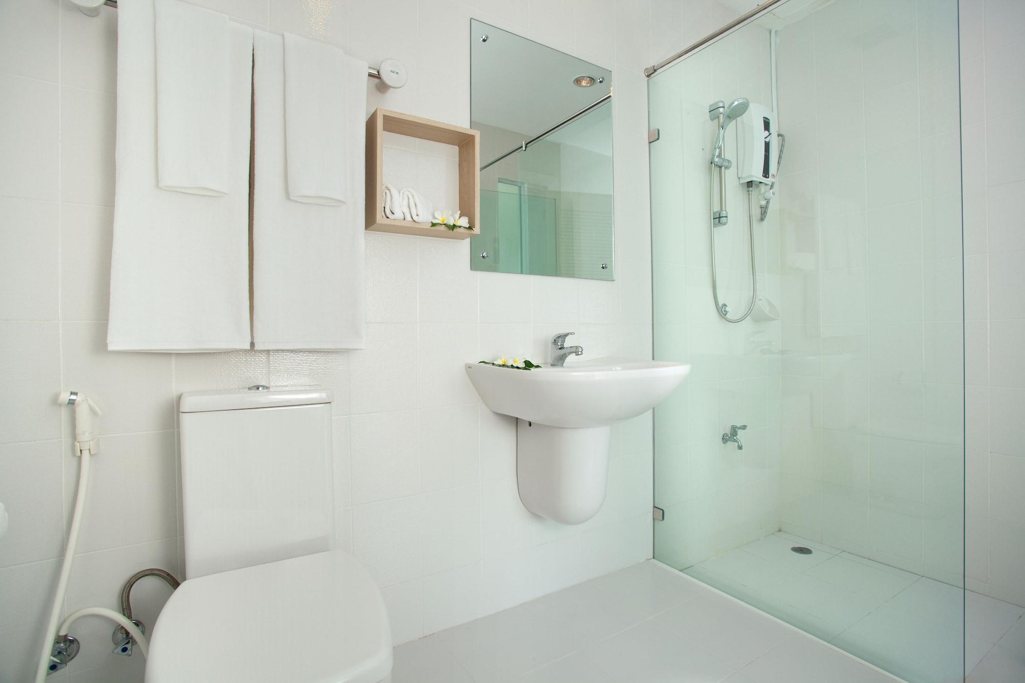 Hotel Rang Hill Phuket