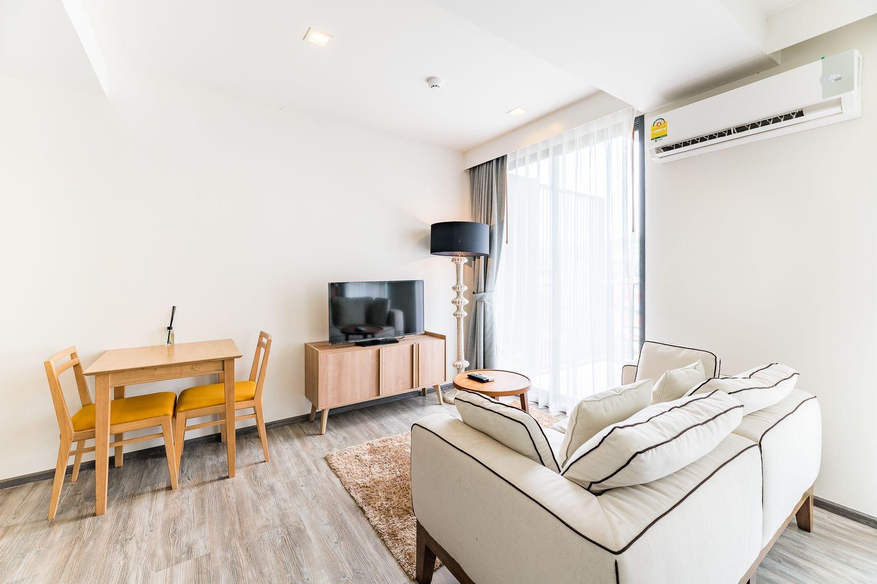The Deck By Vip Apartment Patong