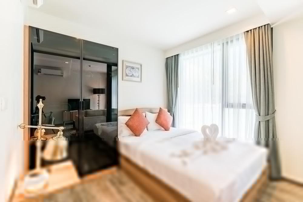 The Deck By Vip Apartment Patong