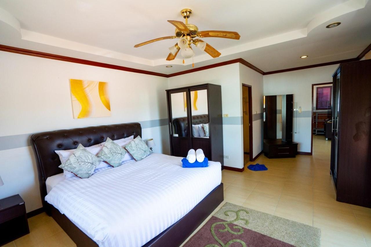 Bang Tao Pool Villa, Close To - Sleeps 16 Phuket