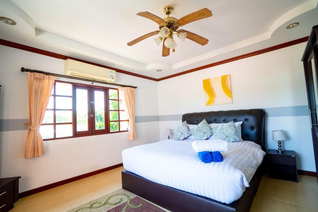 Villa Bang Tao Pool Villa, Close To - Sleeps 16 Phuket