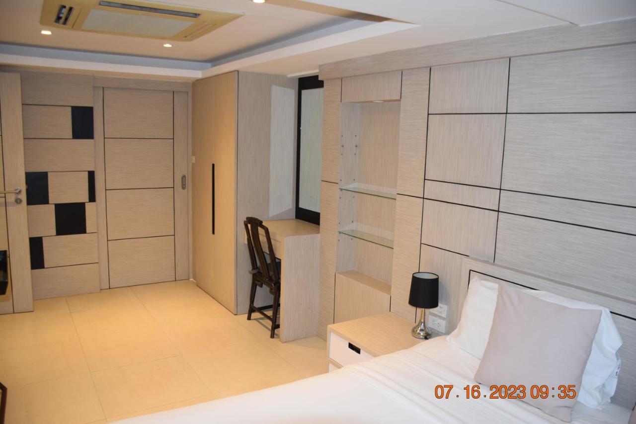 Kalim Unit 132 Vue Apartment *