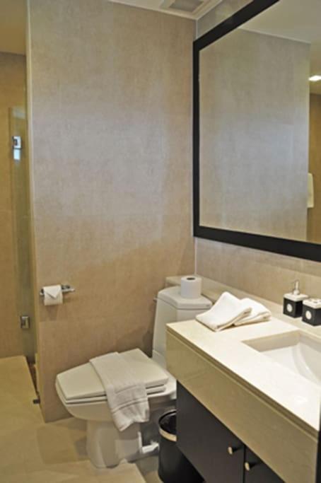 Luxurious 3br Penthouse Jacuzzi Seaview *