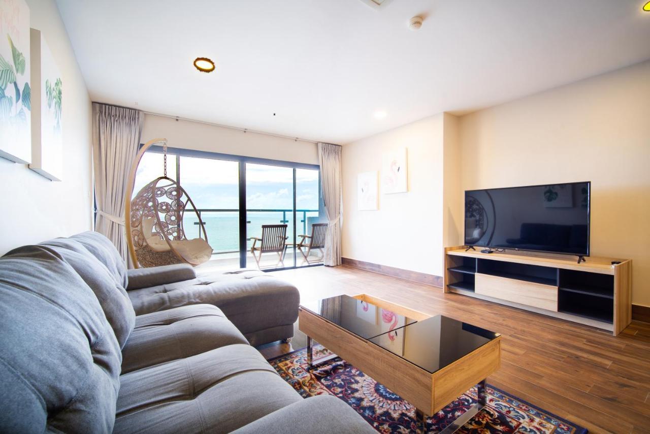 Apartment Tower Superior Seaview 4br210