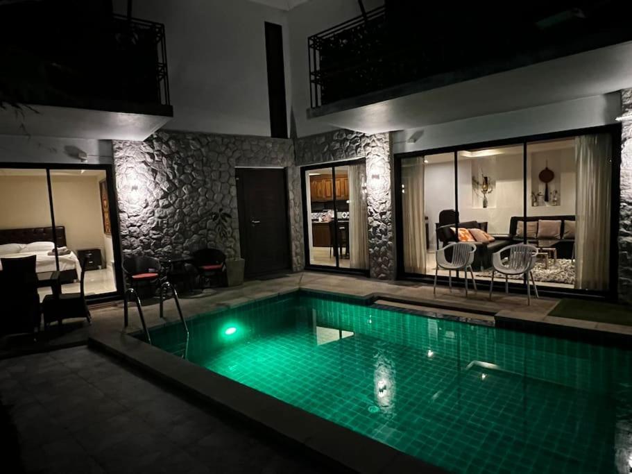 Exquisite 3br Private Pool Villa: Prime Location *