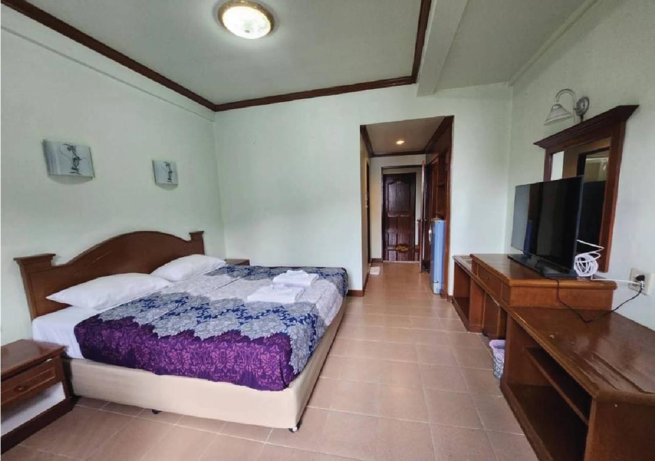 Joys Cafe & Guest house