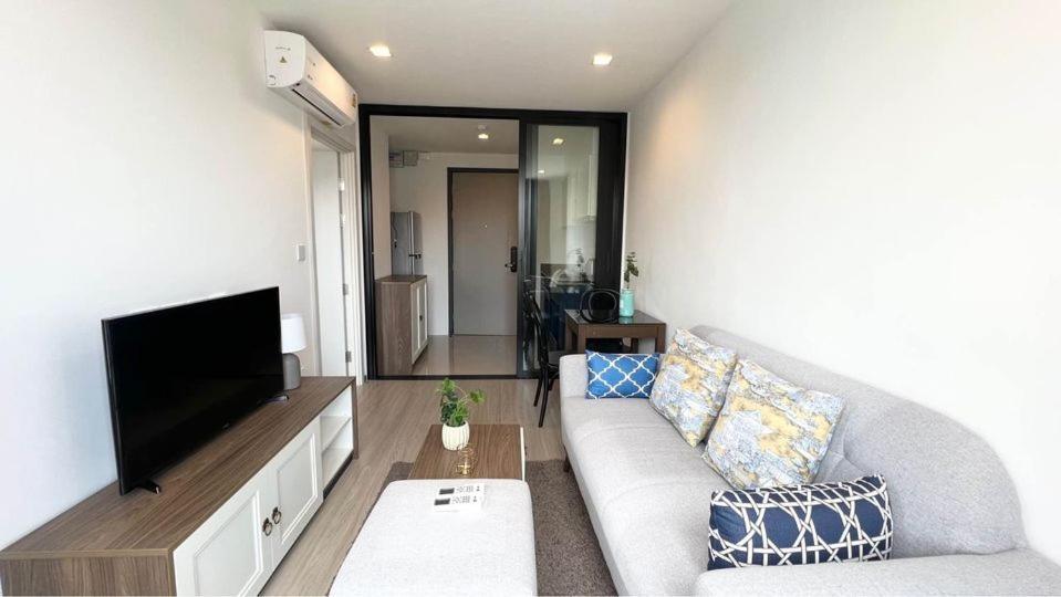 6 Floor - The Base Phuket Near Shopping Malls And Aquaria Phuket