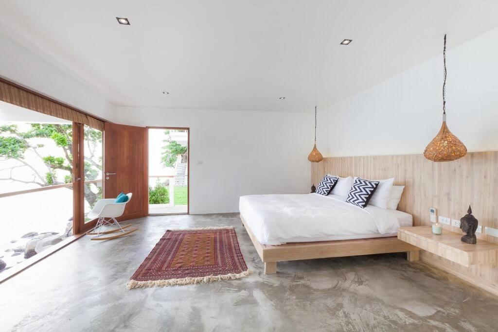Nevaeh - Ocean Front Private Kamala Villa
