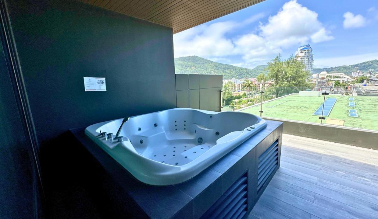 Seaview Duplex With Jacuzzi At The Charm Apartment