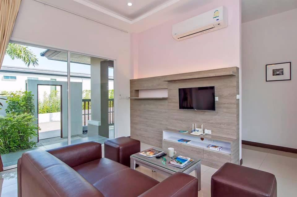 At Nai Harn 2 Bedroom Rawai