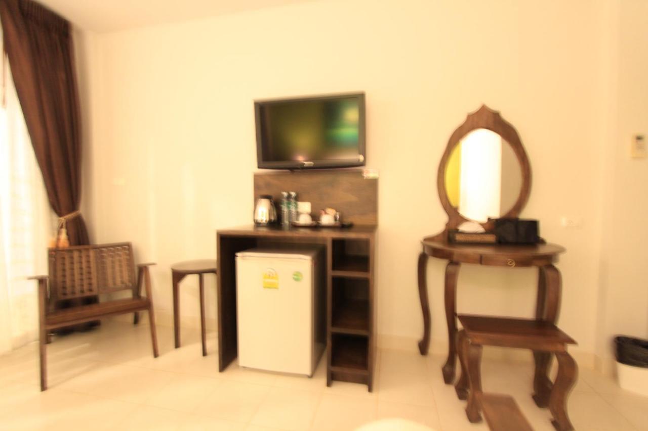 Sleep Easy Hostel Kata Beach (Phuket)