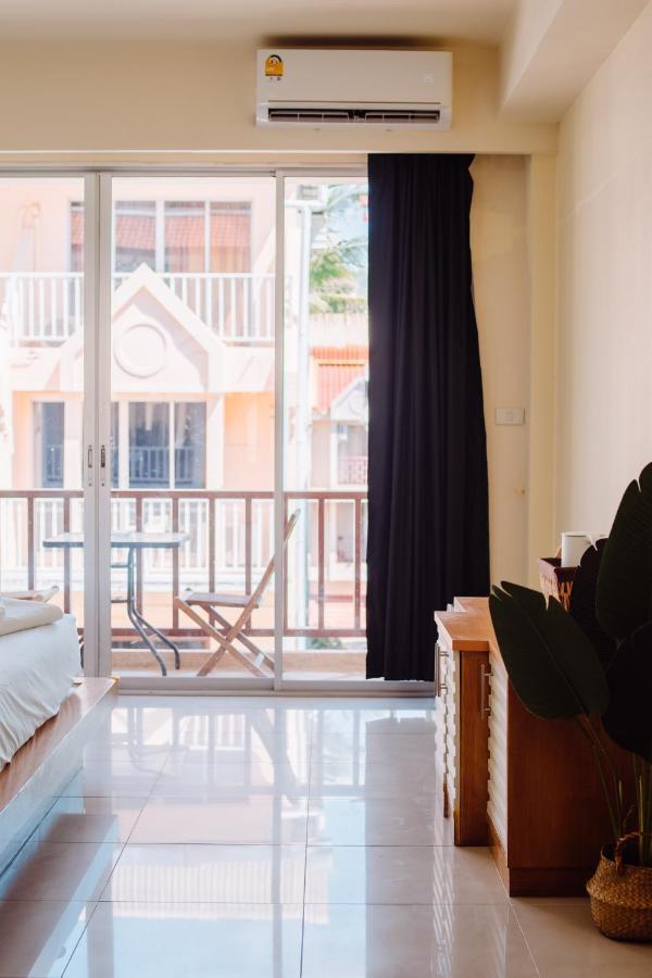 Side 3* Patong