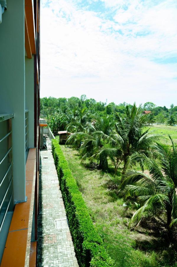 777 Phuket Mai Khao