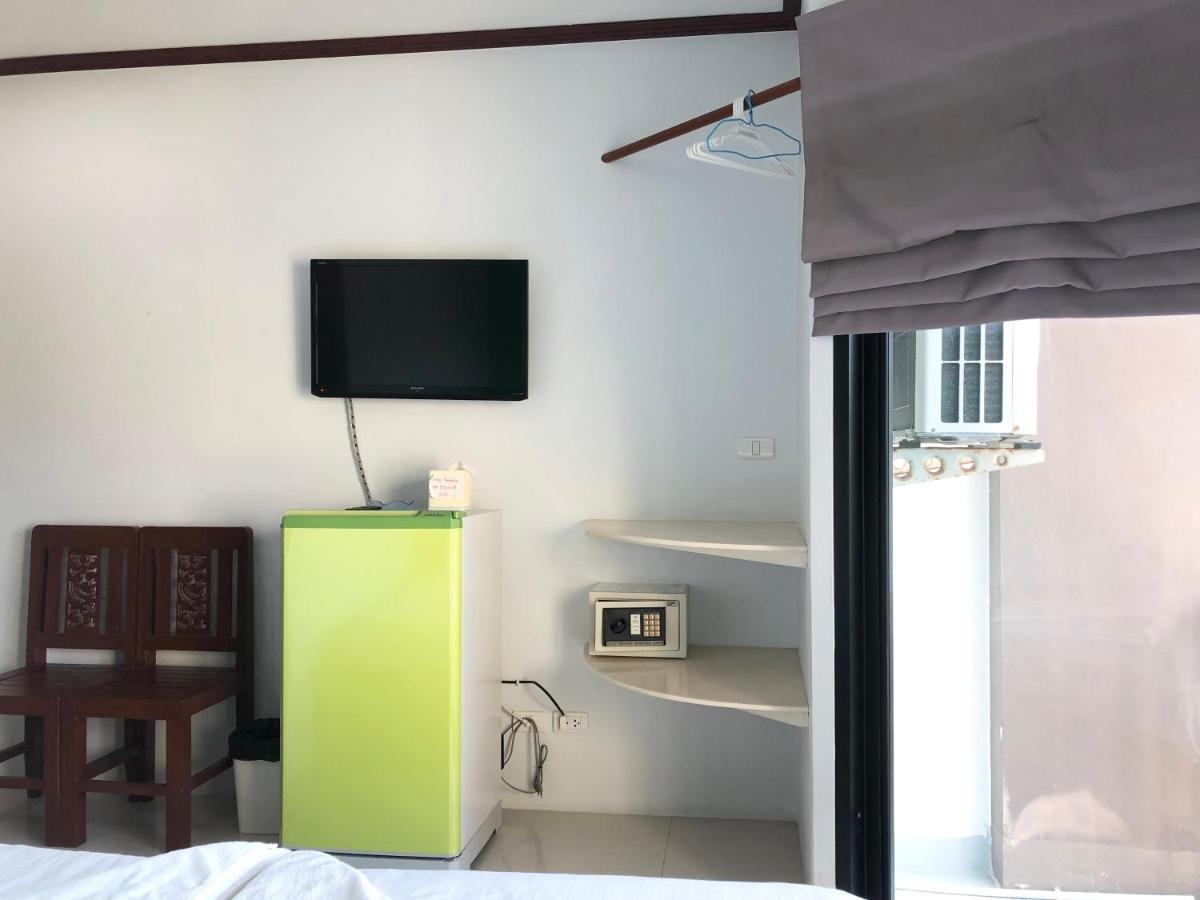 Premier Hostel *