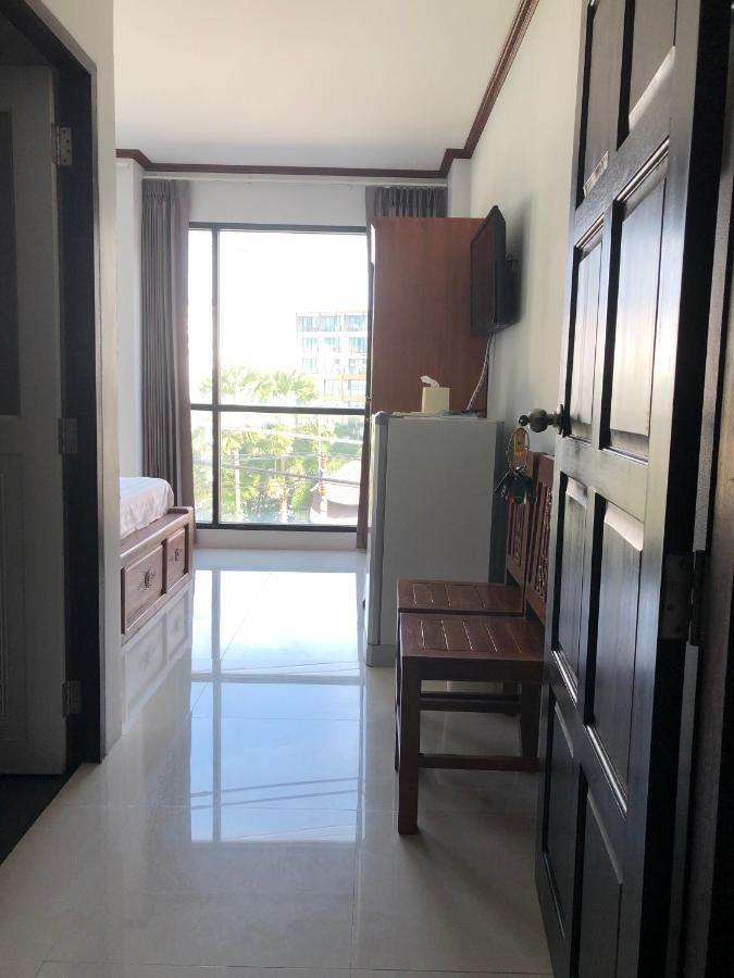 Hostel Premier Patong