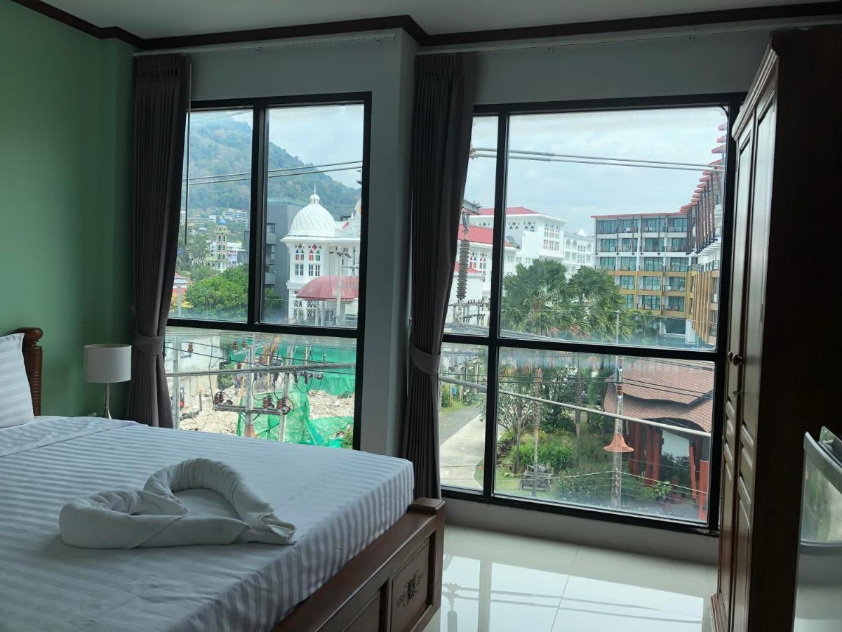 Hostel Premier Patong