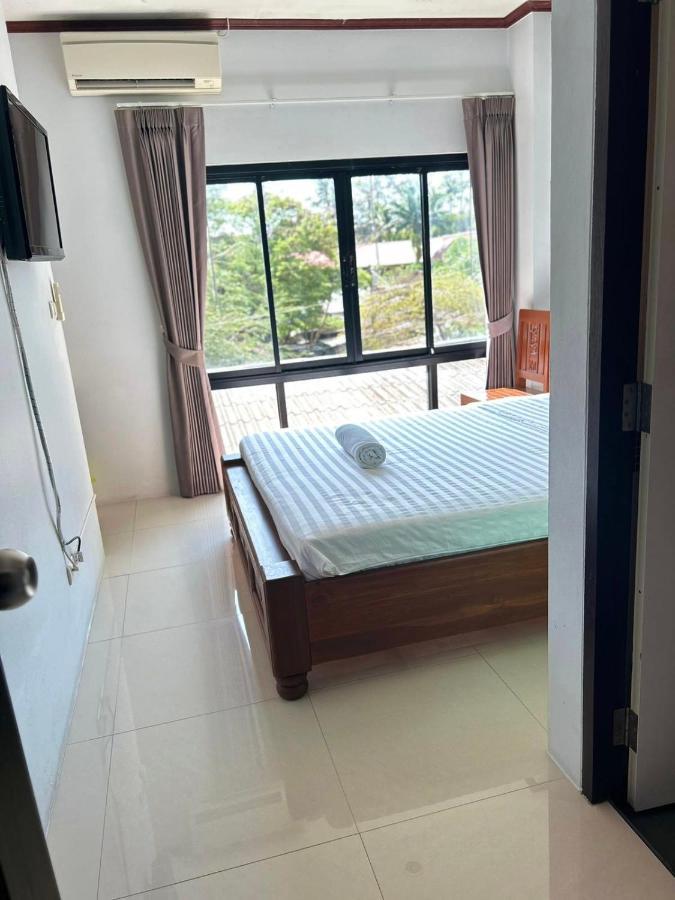 Hostel Premier Patong