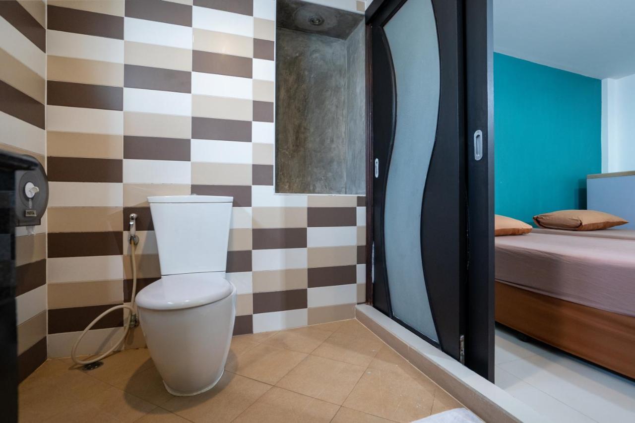 Hostel Black Pantera Patong