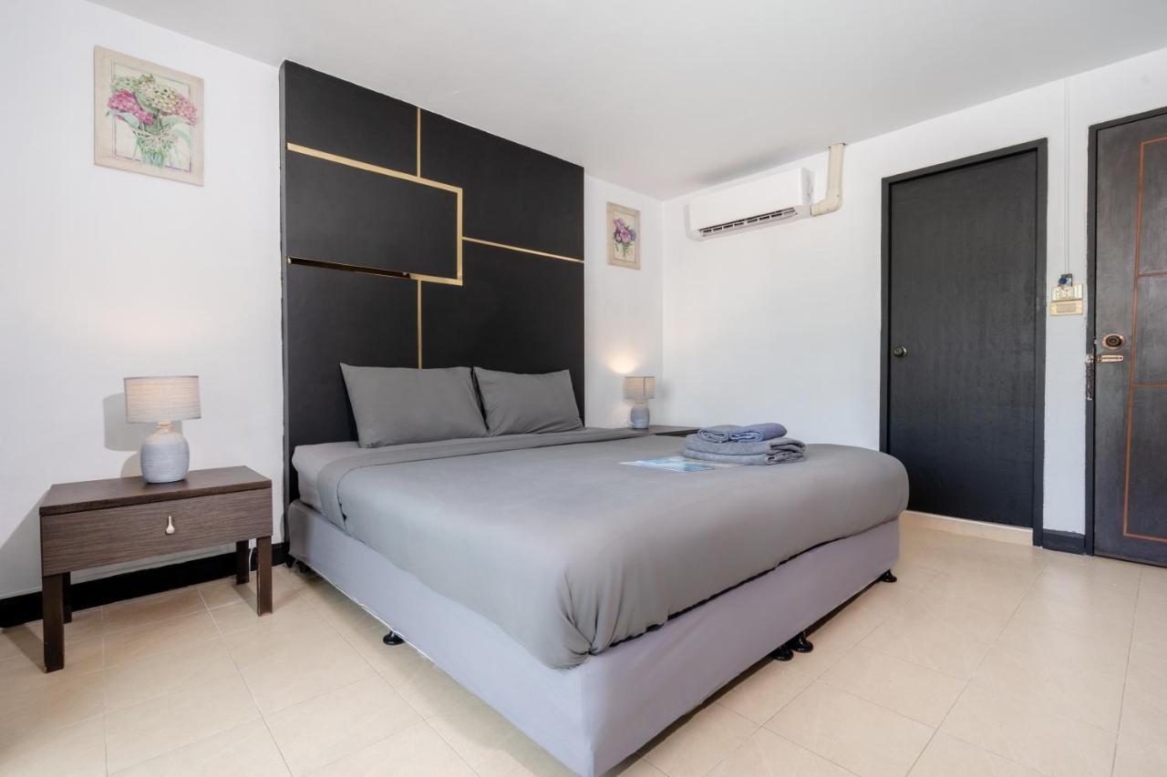 Black Pantera Hostel