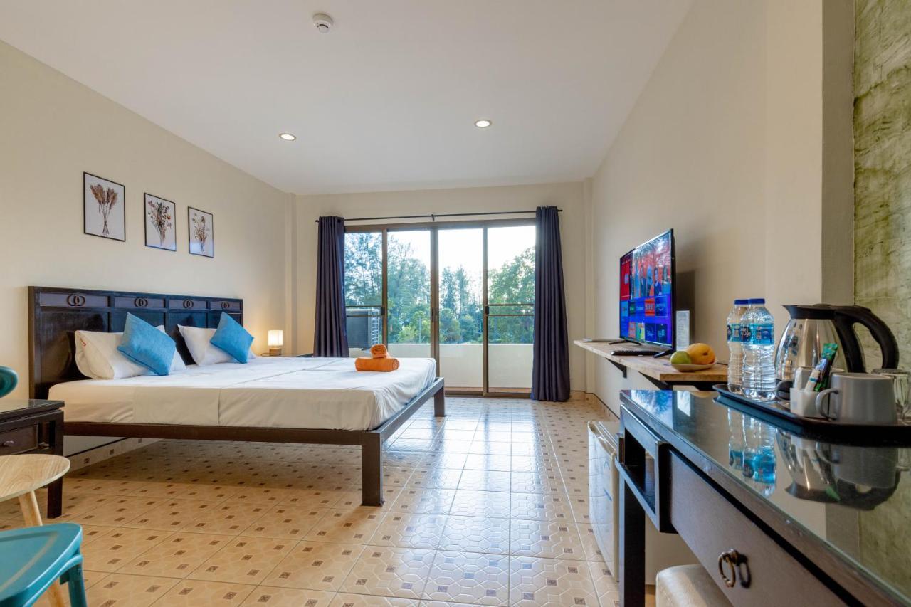 Hotel Club22 Suites,