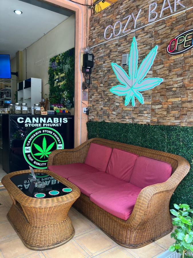 Acomodação com café da manhã  Cozy Place - Free Weeds Patong