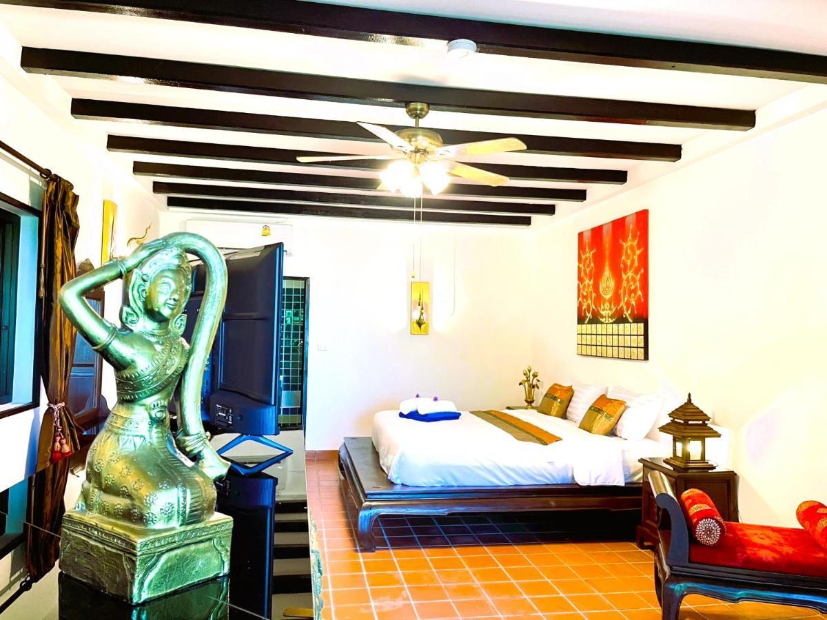 Boomerang Village Hotel Kata Beach (Phuket)