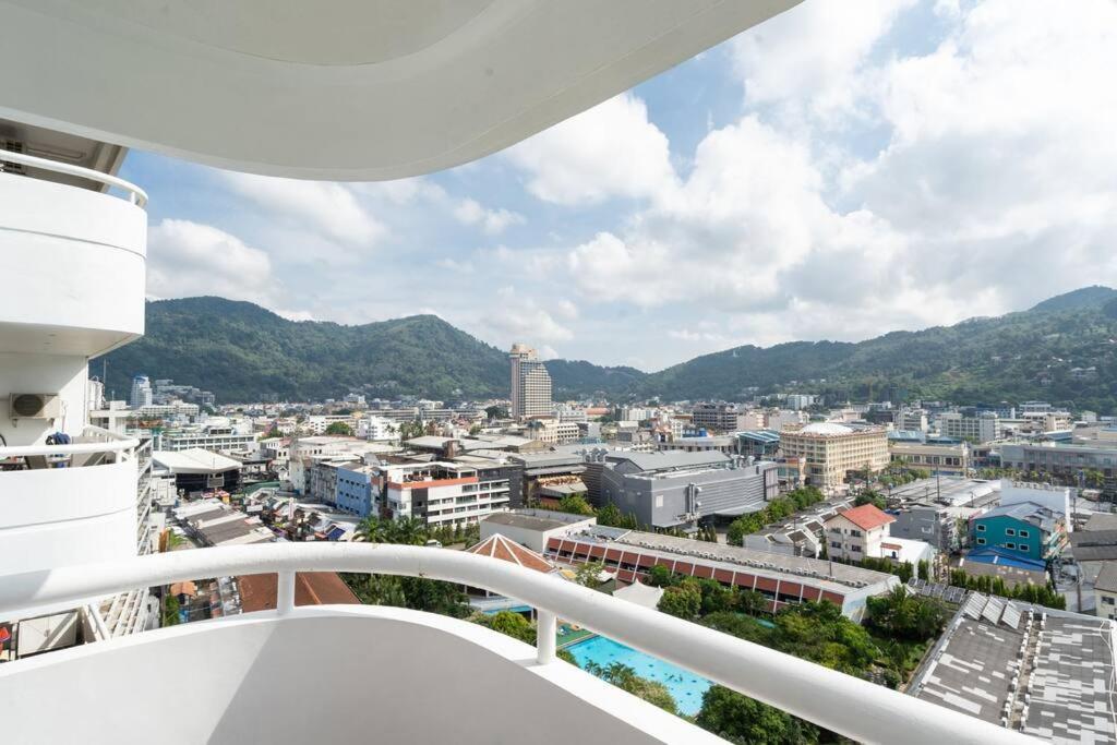 Tower Brand New 1-bedroom , Near Patong