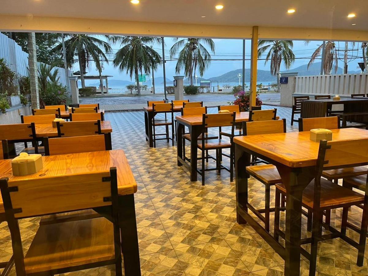 Hotel Panwa Side Beachfront