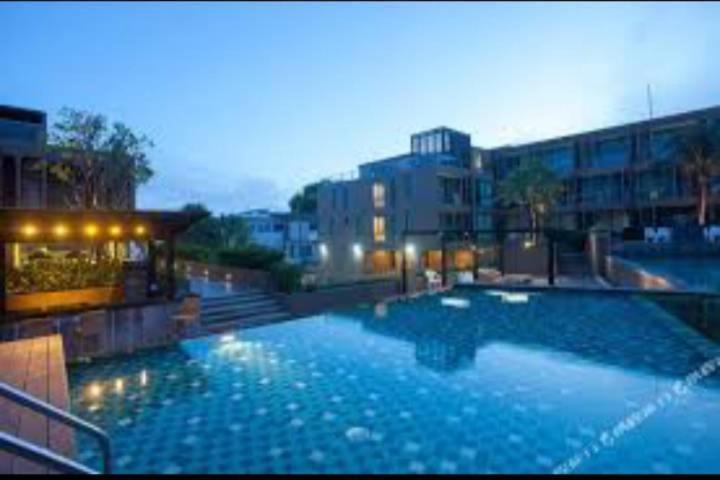 Hotel Panwa Side Beachfront 4*