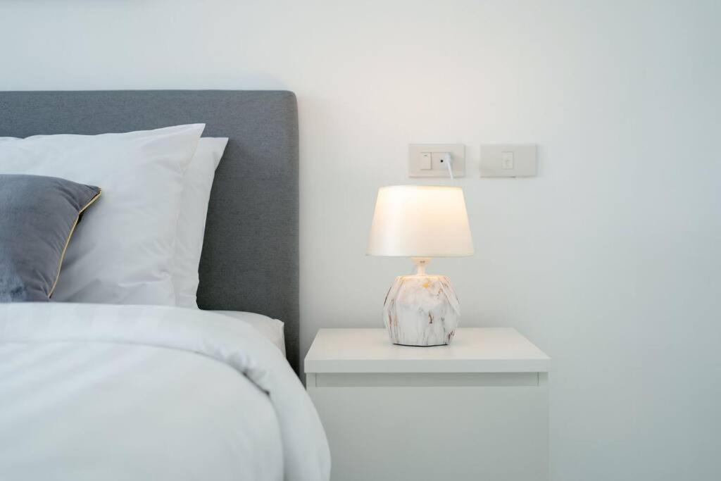 Apartment Tower 1-bedroom , 200 Meters From The *