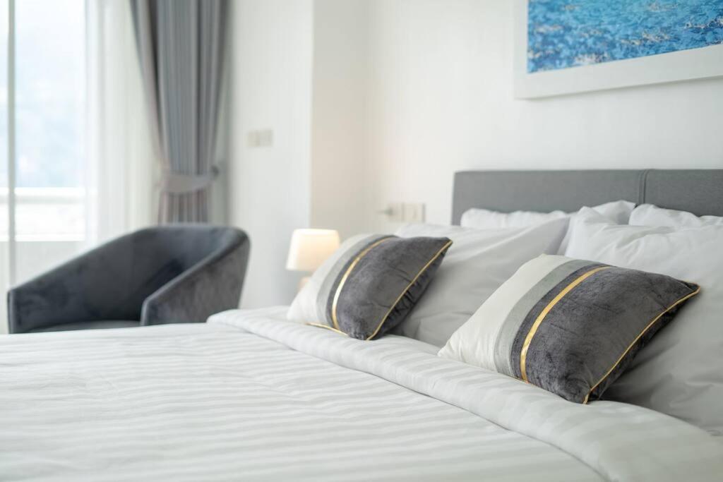 Tower 1-bedroom , 200 Meters From The Patong