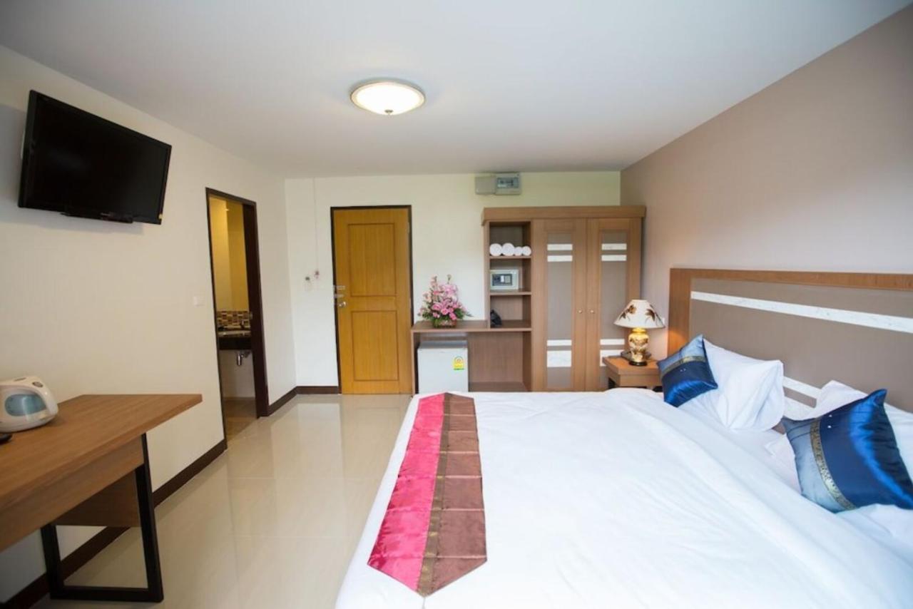 Hotel V 3*