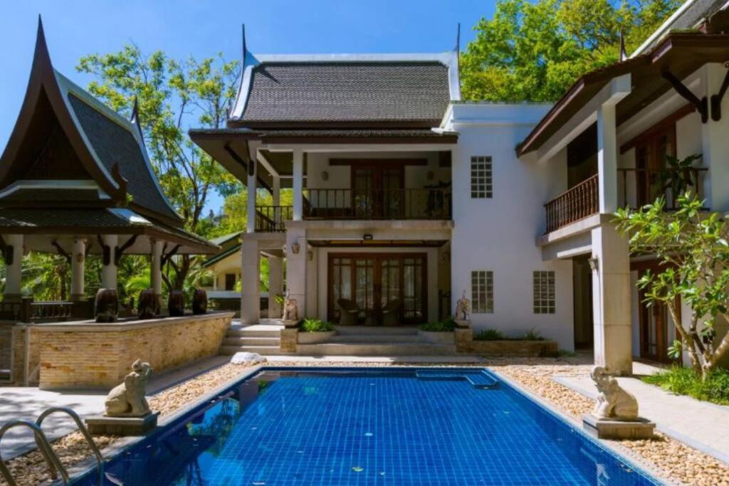 Classic Thai Style Cozy Fancy Pool+garden Patong