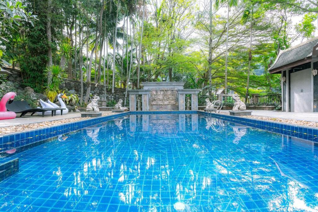 Villa Classic Thai Style Cozy Fancy Pool+garden