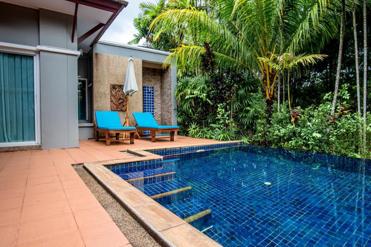 Colorful Pool Hotel Ban Chin Tham Mai