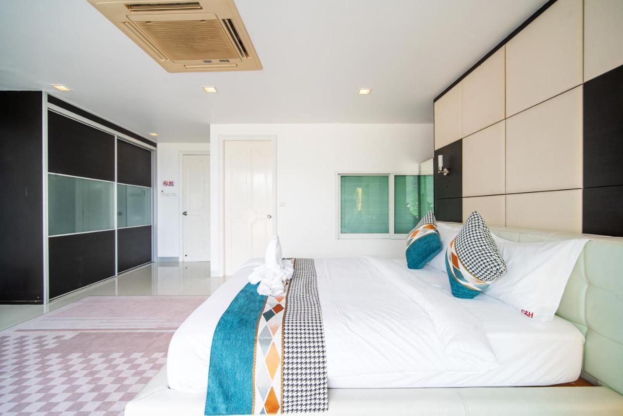 Villa2：四卧泳池别墅/两个海景房/近班赞酒吧街 Villa