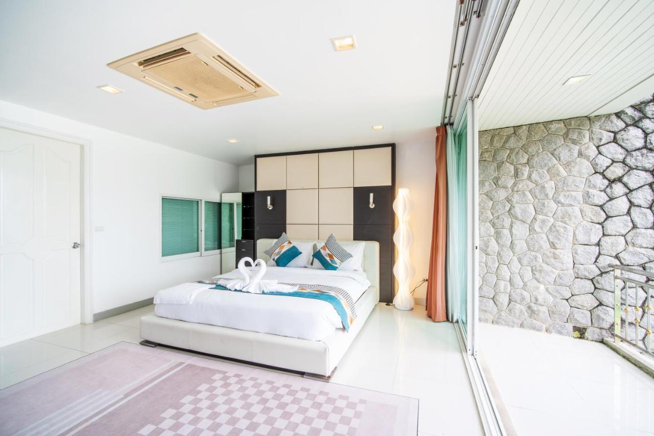 Villa2：四卧泳池别墅/两个海景房/近班赞酒吧街 Patong