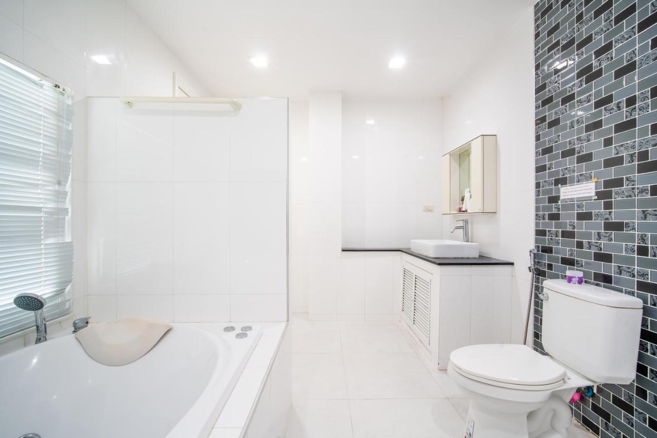 Villa2：四卧泳池别墅/两个海景房/近班赞酒吧街 Villa Patong