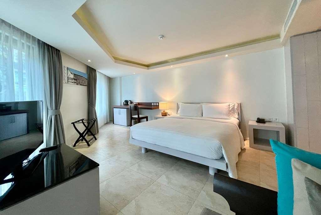 Zenmaya Oceanfront Hotel Phuket