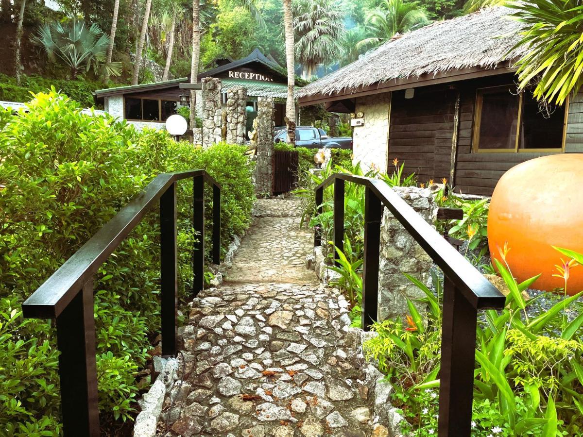 Boomerang Village 3* Kata Beach (Phuket)