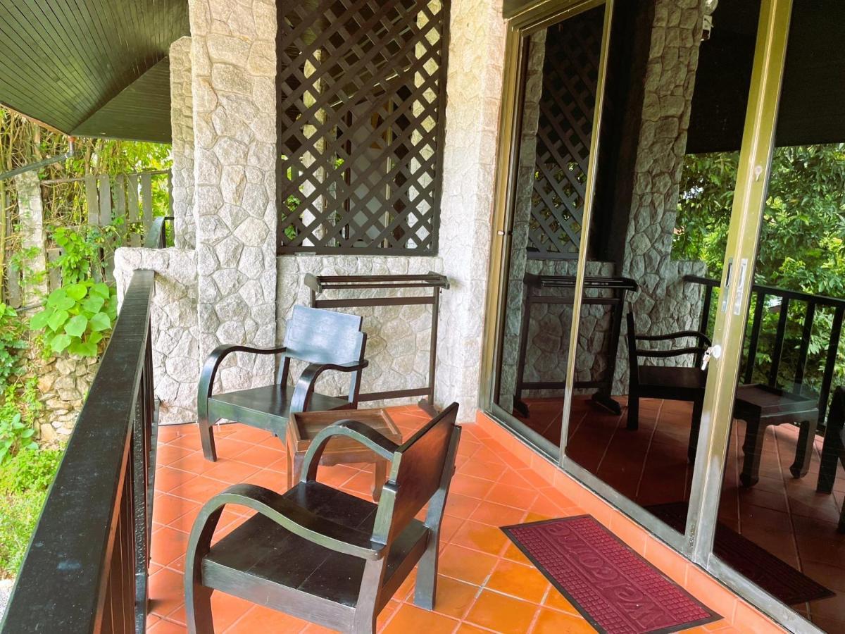 Boomerang Village Hotel Kata Beach (Phuket)