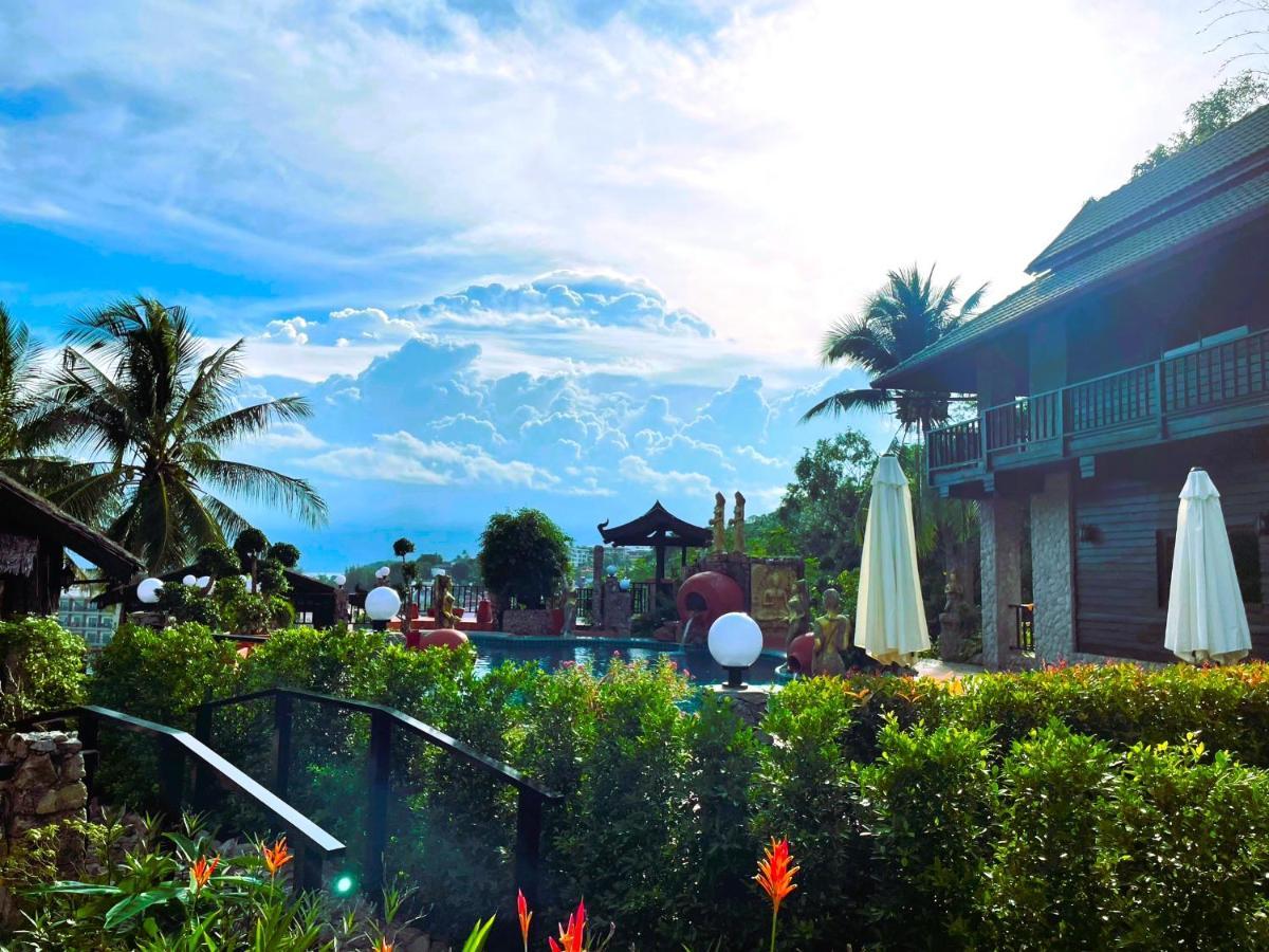 Boomerang Village 3*