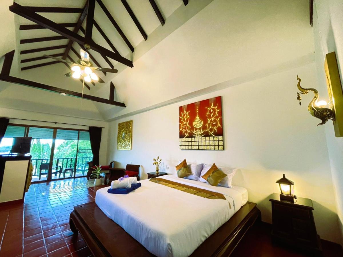 Boomerang Village Hotel 3*