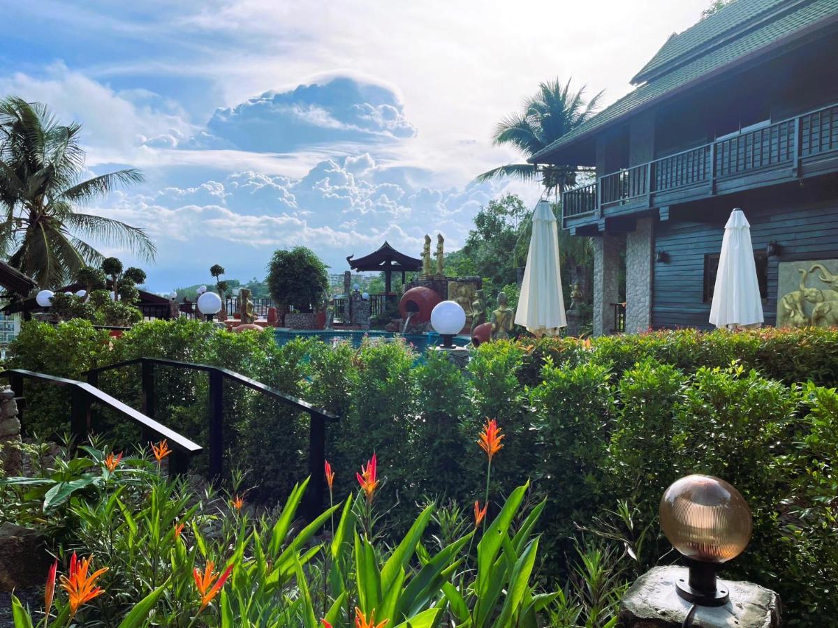 Boomerang Village Hotel 3*