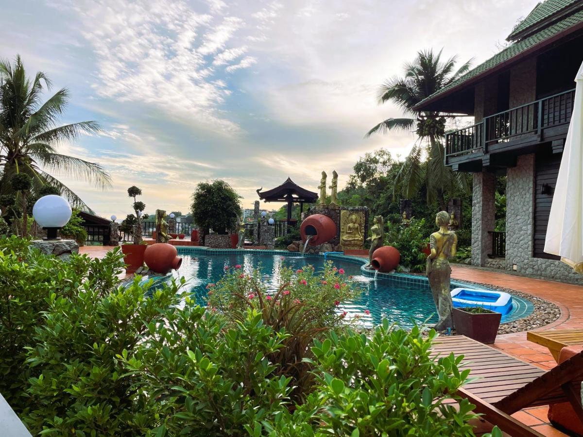 Hotel Boomerang Village Kata Beach (Phuket)