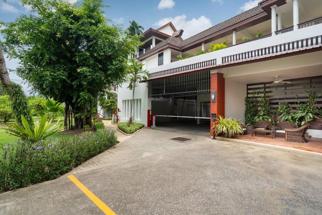 Beachside Apt. Short Walk To - 2br Apartment Nai Harn
