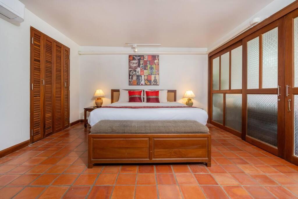 Beachside Apt. Short Walk To - 2br Nai Harn